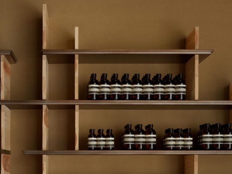 Aesop-Nishinomiya-Gardens-LP-Carousal-2-Desktop-2560x1440px